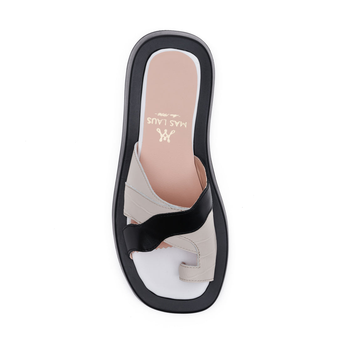 Galizia Slides in Black