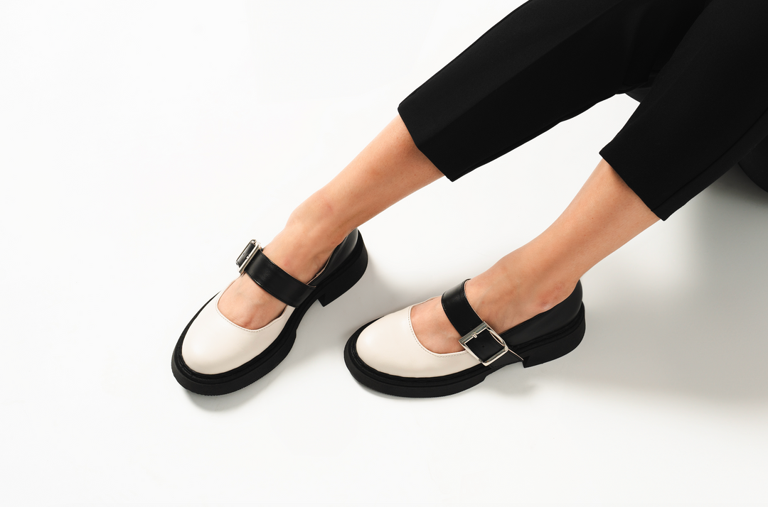 Mėnulis Closed Toe Sandals