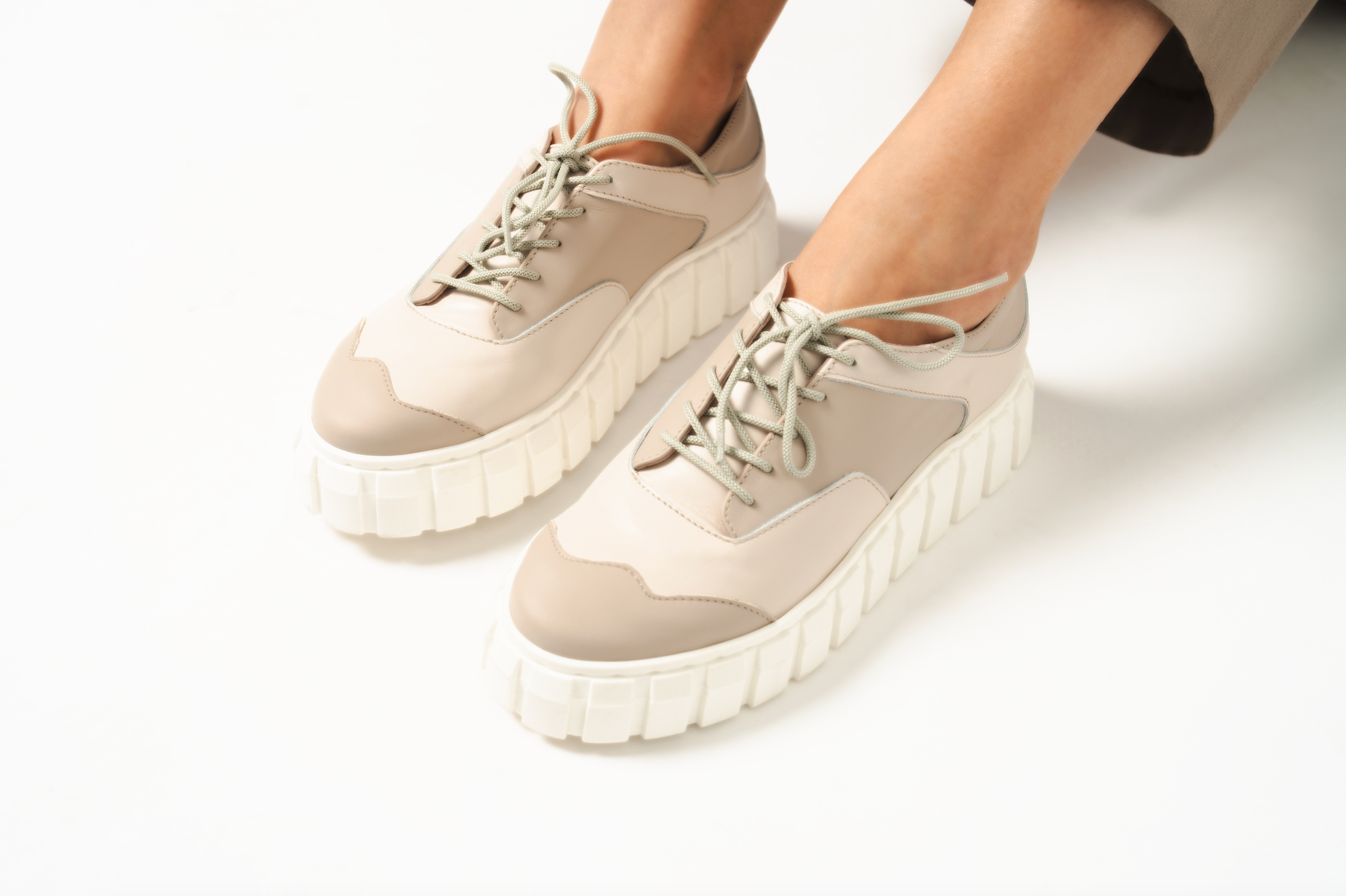 "Vėjas Sneakers" sandėlyje