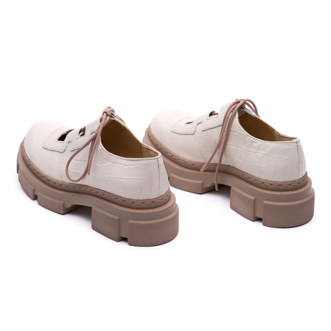 "Žana d’Ark Sneakers"