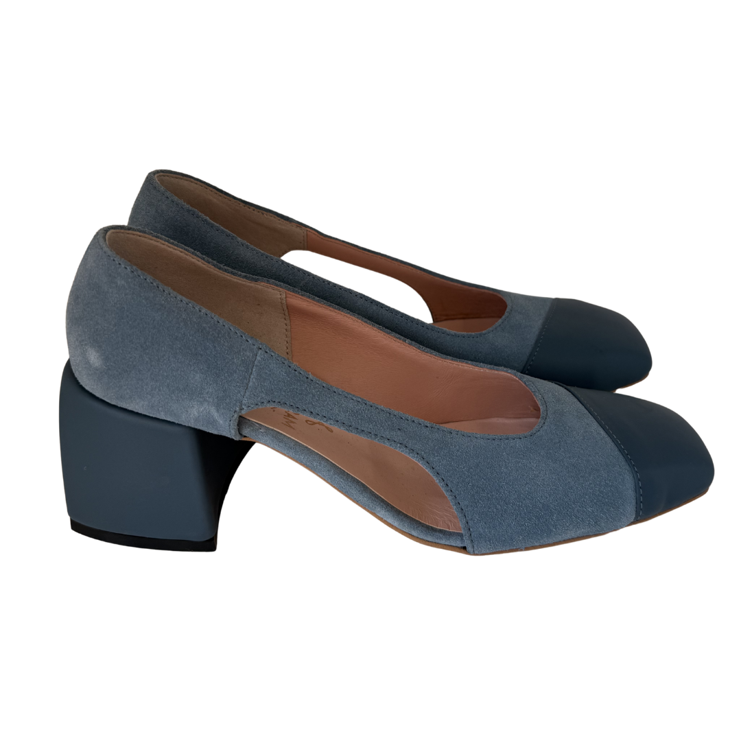 "Cake" sandėlyje, žydra versta oda