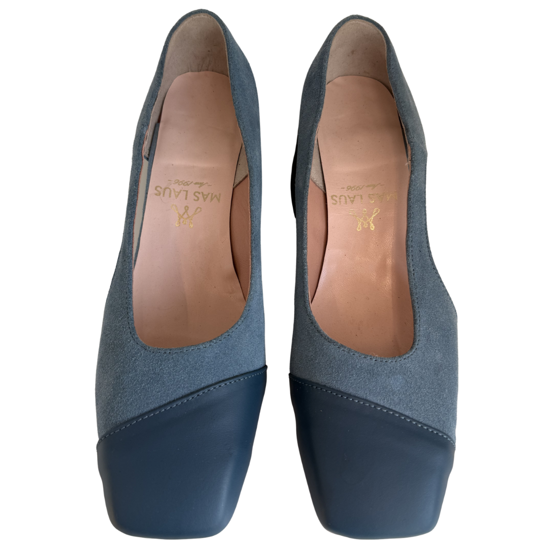 "Cake" sandėlyje, žydra versta oda