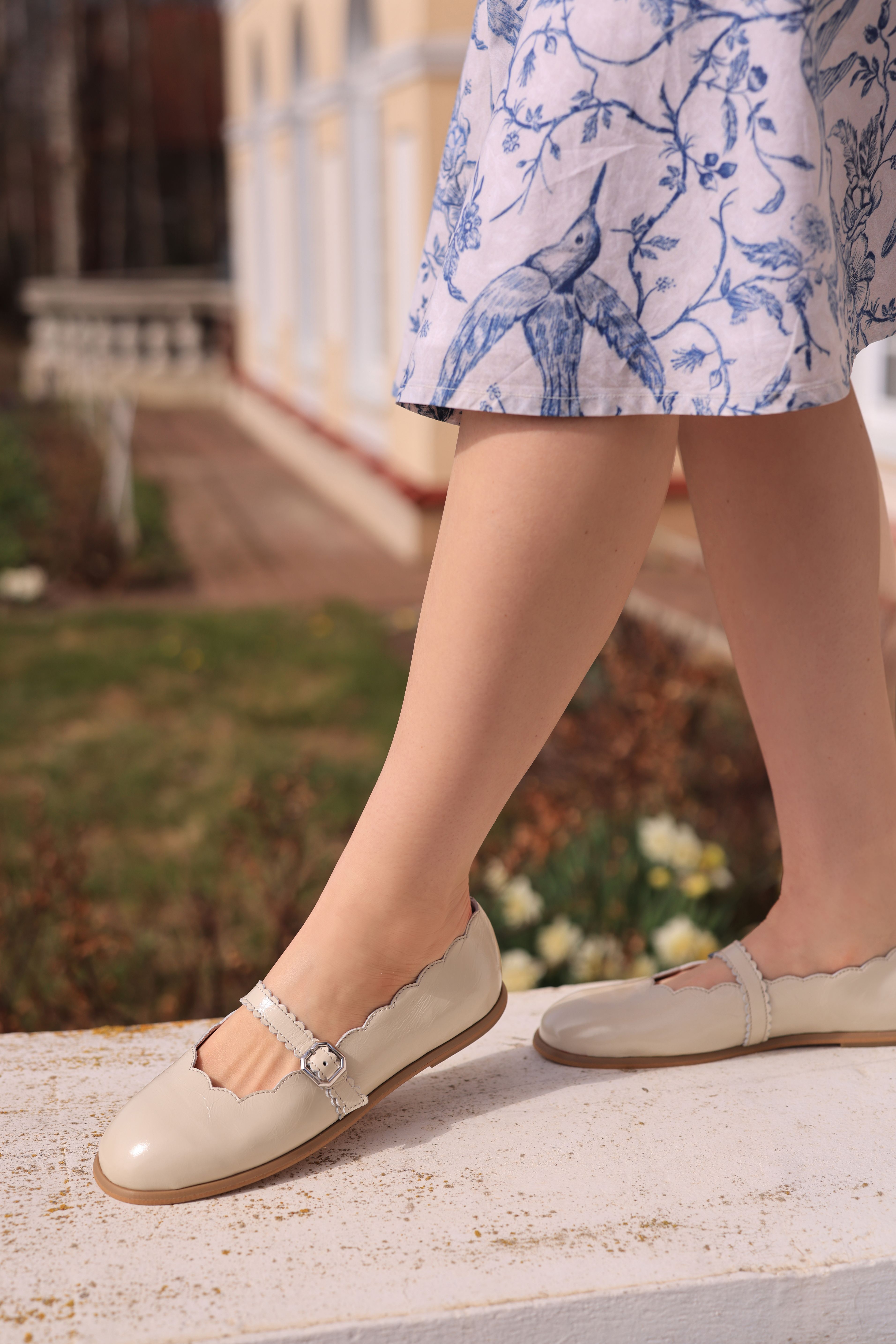 "Blush flats, Creamy"