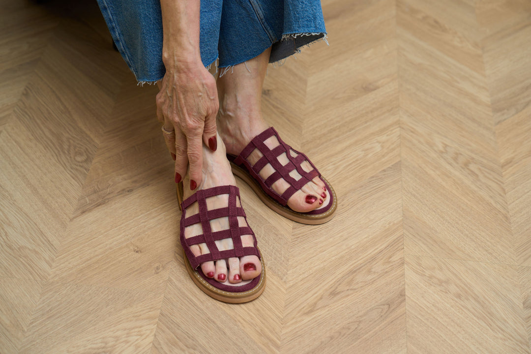 "Hippie Sandals, Burgundy"