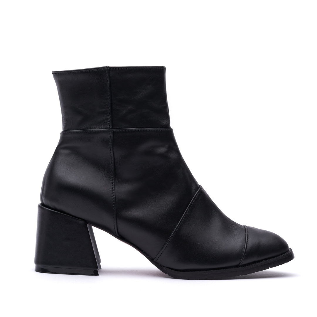 "Black Heeled Boots"