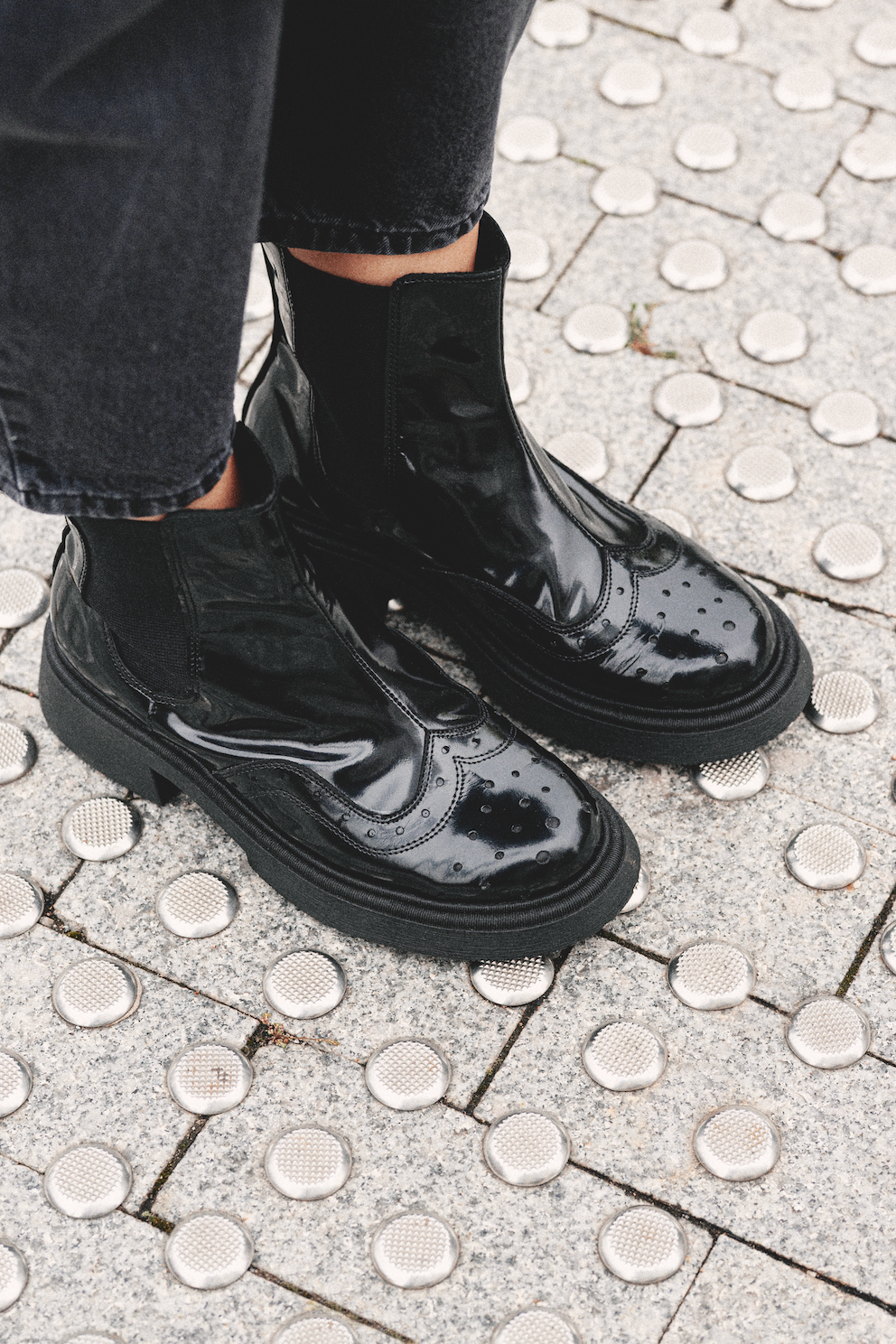 "Bagel Chelsea Boots, Black"