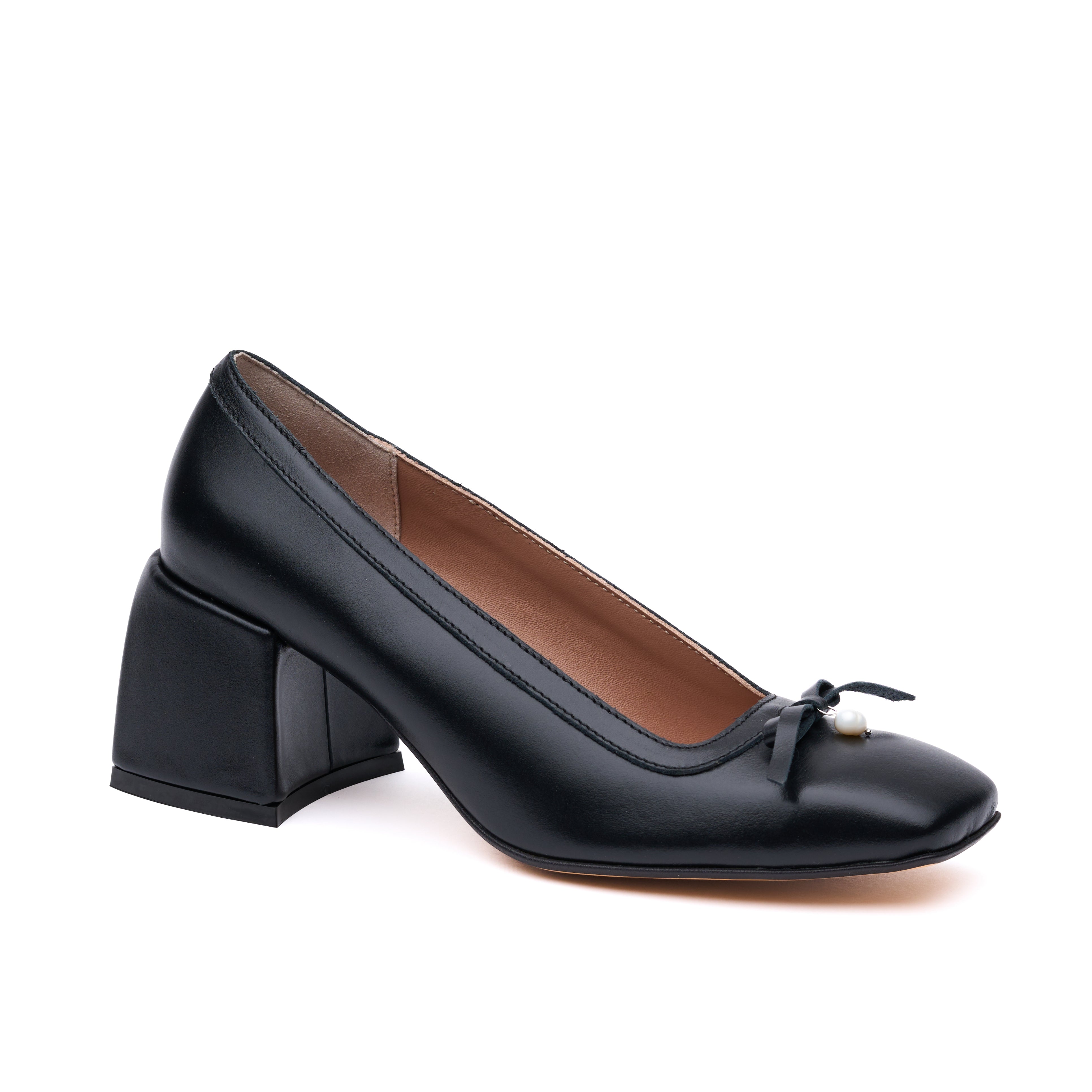 "Pearl Heels, Black"