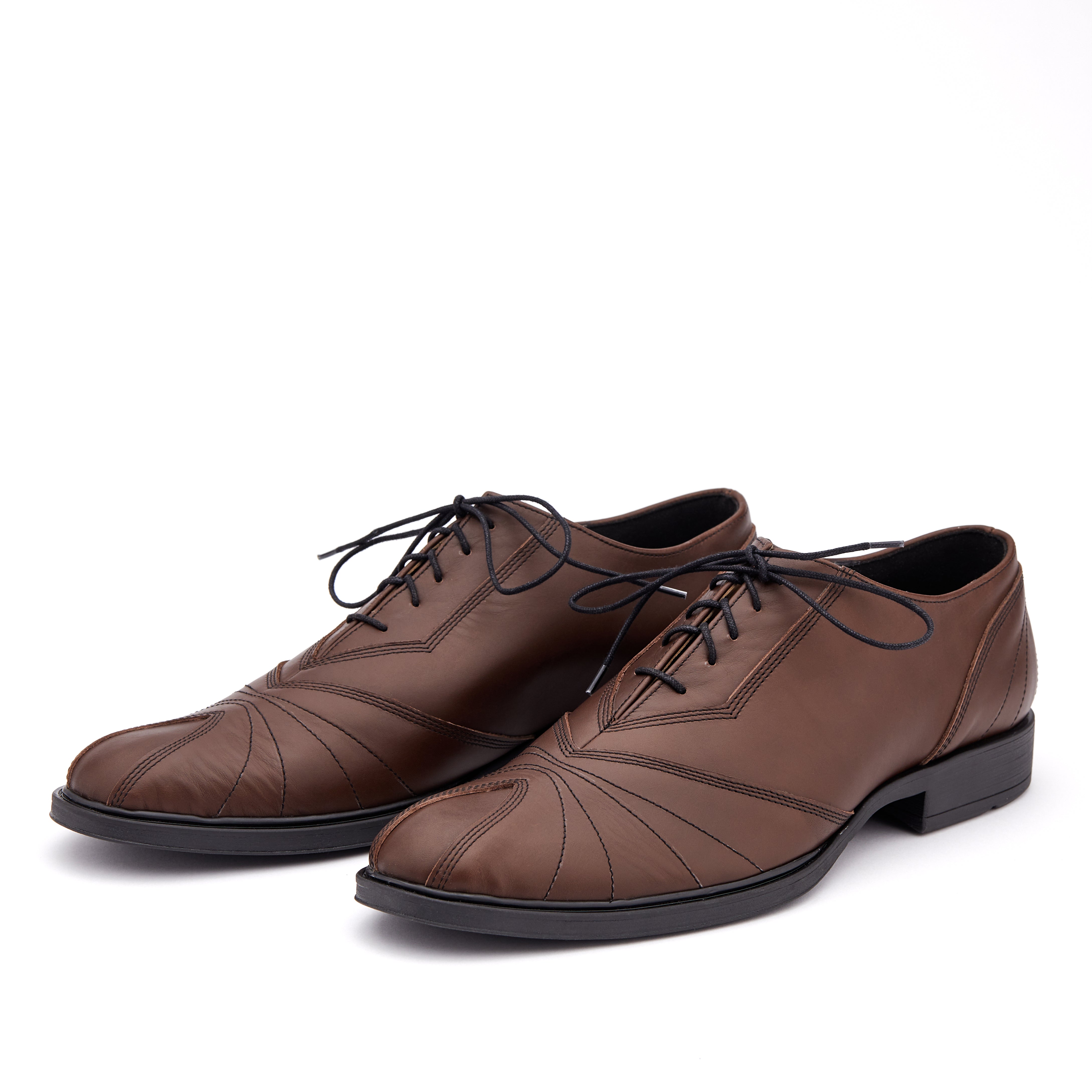 "Extraordinary boss" sandėlyje